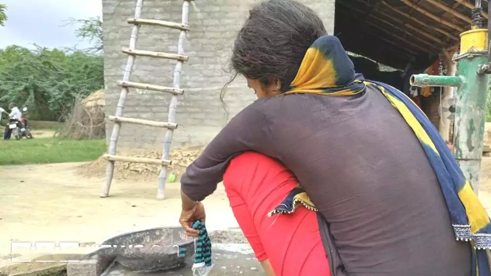OMG! नाबालिग बेटी को बार-बार किया प्रेग्नेंट, जबरन कराया गर्भपात फिर चंद रुपयों में बेचा मासूम; पुलिस ने दबोचा दरिंदा पिता और पूरा गैंग!​​​